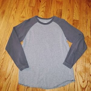 Gray Long Sleeve Kids Tee By Old Navy Size: XL